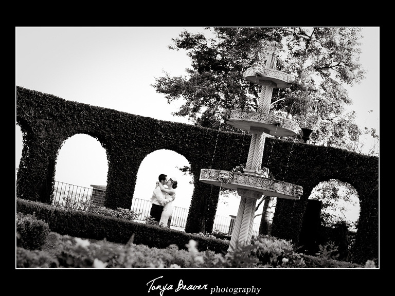 Cummer Museum of Art and Gardens Engagement Photos; Cummer Museum of Art & Gardens; Cummer Museum of Art Engagement Photos; Tonya Beaver Photography;