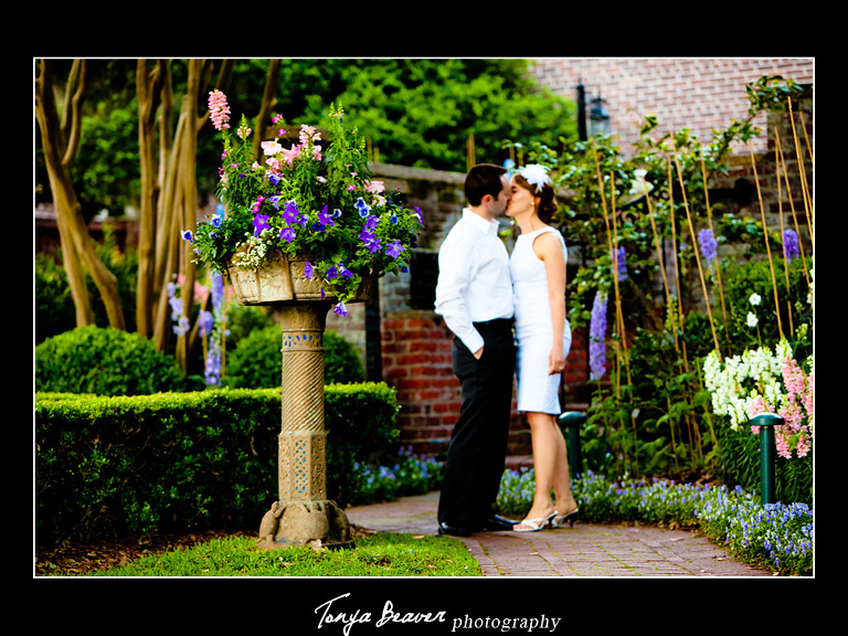 Cummer Museum of Art and Gardens Engagement Photos; Cummer Museum of Art & Gardens; Cummer Museum of Art Engagement Photos; Tonya Beaver Photography;