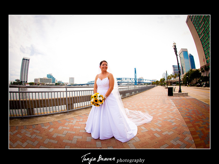 Hyatt Regency Jacksonville Riverfront; Hyatt Regency Jacksonville Riverfront Weddings; Hyatt Regency Jacksonville Riverfront Wedding Photos; Hyatt Regency Jacksonville Riverfront Wedding Pictures; Hyatt Regency Jacksonville Riverfront Wedding Photography; Hyatt Regency Jacksonville Riverfront Wedding Photographer; JACKSONVILLE WEDDINGS; JACKSONVILLE WEDDING PHOTOS; JACKSONVILLE WEDDING PICTURES; JACKSONVILLE WEDDING PHOTOGRAPHER; JACKSONVILLE WEDDING PHOTOGRAPHY; JACKSONVILLE FLORIDA WEDDINGS; NORTH FLORIDA WEDDINGS; TONYA BEAVER PHOTOGRAPHY; jacksonville photographers; photographer jacksonville fl; Downtown Jacksonville Weddings; Downtown Jacksonville Wedding Photographer; 