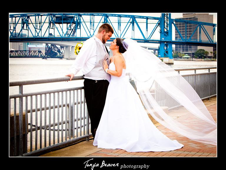 Hyatt Regency Jacksonville Riverfront; Hyatt Regency Jacksonville Riverfront Weddings; Hyatt Regency Jacksonville Riverfront Wedding Photos; Hyatt Regency Jacksonville Riverfront Wedding Pictures; Hyatt Regency Jacksonville Riverfront Wedding Photography; Hyatt Regency Jacksonville Riverfront Wedding Photographer; JACKSONVILLE WEDDINGS; JACKSONVILLE WEDDING PHOTOS; JACKSONVILLE WEDDING PICTURES; JACKSONVILLE WEDDING PHOTOGRAPHER; JACKSONVILLE WEDDING PHOTOGRAPHY; JACKSONVILLE FLORIDA WEDDINGS; NORTH FLORIDA WEDDINGS; TONYA BEAVER PHOTOGRAPHY; jacksonville photographers; photographer jacksonville fl; Downtown Jacksonville Weddings; Downtown Jacksonville Wedding Photographer; 
