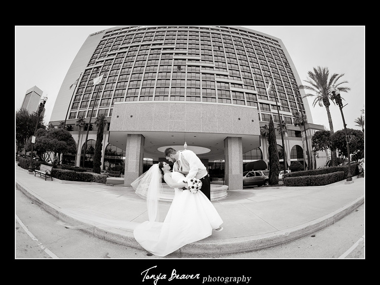 Hyatt Regency Jacksonville Riverfront; Hyatt Regency Jacksonville Riverfront Weddings; Hyatt Regency Jacksonville Riverfront Wedding Photos; Hyatt Regency Jacksonville Riverfront Wedding Pictures; Hyatt Regency Jacksonville Riverfront Wedding Photography; Hyatt Regency Jacksonville Riverfront Wedding Photographer; JACKSONVILLE WEDDINGS; JACKSONVILLE WEDDING PHOTOS; JACKSONVILLE WEDDING PICTURES; JACKSONVILLE WEDDING PHOTOGRAPHER; JACKSONVILLE WEDDING PHOTOGRAPHY; JACKSONVILLE FLORIDA WEDDINGS; NORTH FLORIDA WEDDINGS; TONYA BEAVER PHOTOGRAPHY; jacksonville photographers; photographer jacksonville fl; Downtown Jacksonville Weddings; Downtown Jacksonville Wedding Photographer; 