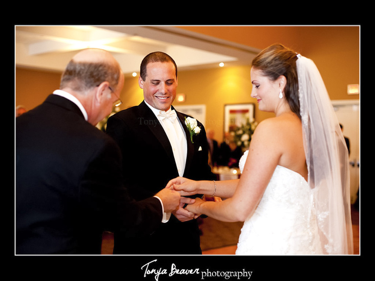 DEERCREEK COUNTRY CLUB; DEERCREEK COUNTRY CLUB WEDDING PHOTOS; DEERCREEK COUNTRY CLUB WEDDING PICTURES; DEERCREEK COUNTRY CLUB WEDDING PHOTOGRAPHER; DEERCREEK COUNTRY CLUB WEDDING PHOTOGRAPHY; DEERCREEK COUNTRY CLUB WEDDINGS; Deerwood Country Club Inc; jacksonville photographers; photographer jacksonville fl; JACKSONVILLE WEDDING PHOTOGRAPHY; JACKSONVILLE WEDDING PHOTOGRAPHER; JACKSONVILLE WEDDING PHOTOS; JACKSONVILLE WEDDING PICTURES; TONYA BEAVER PHOTOGRAPHY; jacksonville photographers; photographer jacksonville fl; 