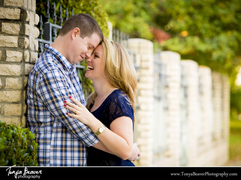 FIRST PRESBYTERIAN CHURCH ENGAGEMENT PHOTOS; DOWNTOWN JACKSONVILLE ENGAGEMENT PHOTOS; TONYA BEAVER PHOTOGRAPHY; 