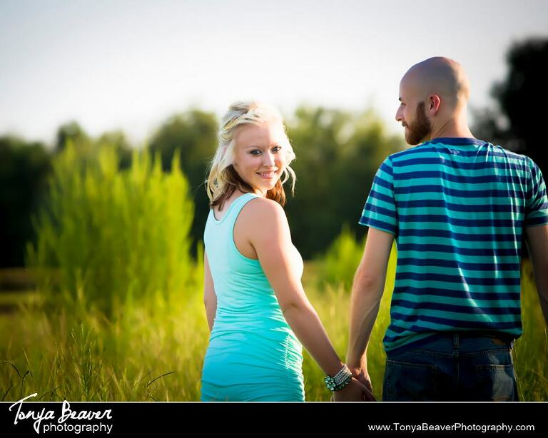 Live Oak Engagement Photos; Live Oak Engagement Photographer; Live Oak Engagement Photography; Outdoor Engagement Pictures; Tonya Beaver Photography;  Country Engagement Pictures; 