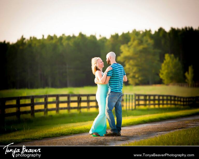 Live Oak Engagement Photos; Live Oak Engagement Photographer; Live Oak Engagement Photography; Outdoor Engagement Pictures; Tonya Beaver Photography;  Country Engagement Pictures; 