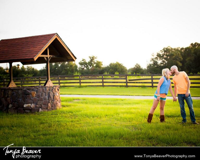 Live Oak Engagement Photos; Live Oak Engagement Photographer; Live Oak Engagement Photography; Outdoor Engagement Pictures; Tonya Beaver Photography;  Country Engagement Pictures; 