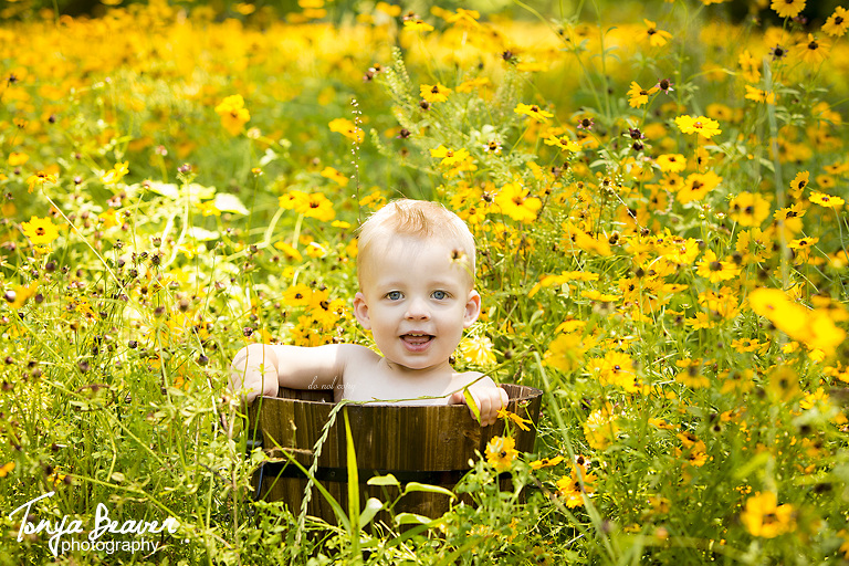 Jacksonville Family Photography; Live Oak Family Photography; Live Oak Flower Fields Family Photos; Flower Fields Family Photos; Live Oak Florida; Live Oak Family Photographer; Live Oak Family Photos; Live Oak Family Pictures; Tonya Beaver Photography; 