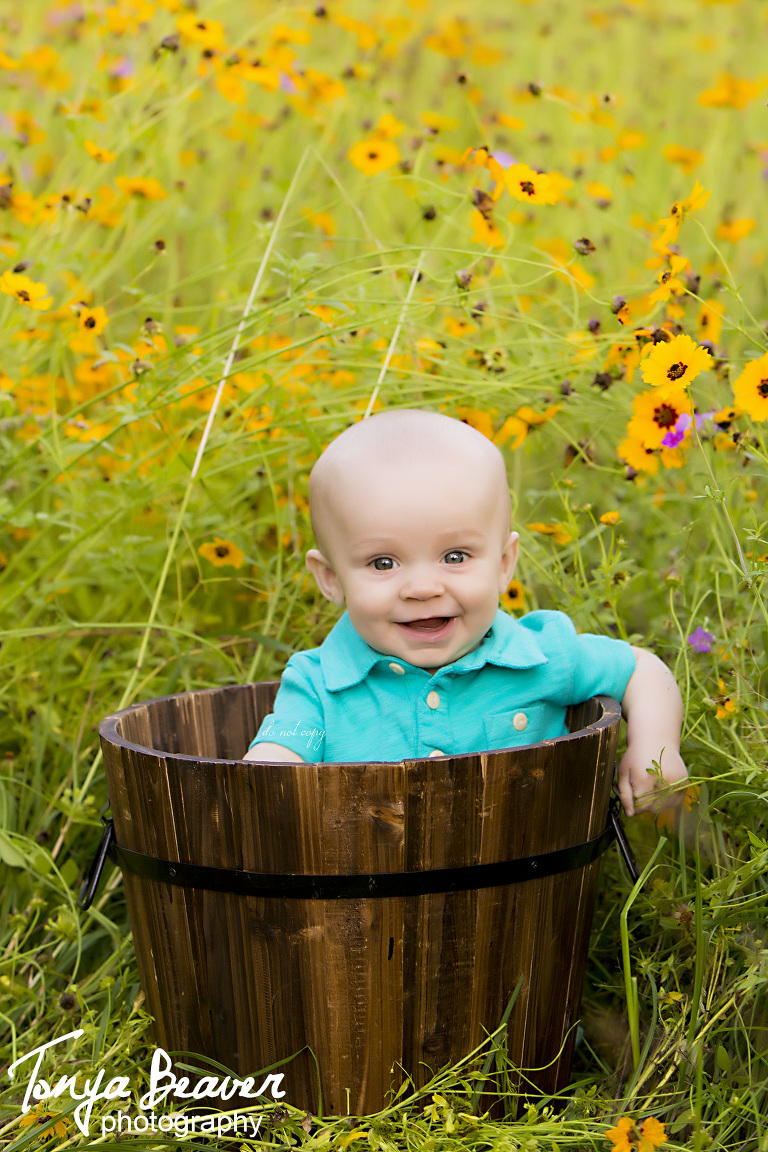 Jacksonville Family Photography; Live Oak Family Photography; Live Oak Flower Fields Family Photos; Flower Fields Family Photos; Live Oak Florida; Live Oak Family Photographer; Live Oak Family Photos; Live Oak Family Pictures; Tonya Beaver Photography; 