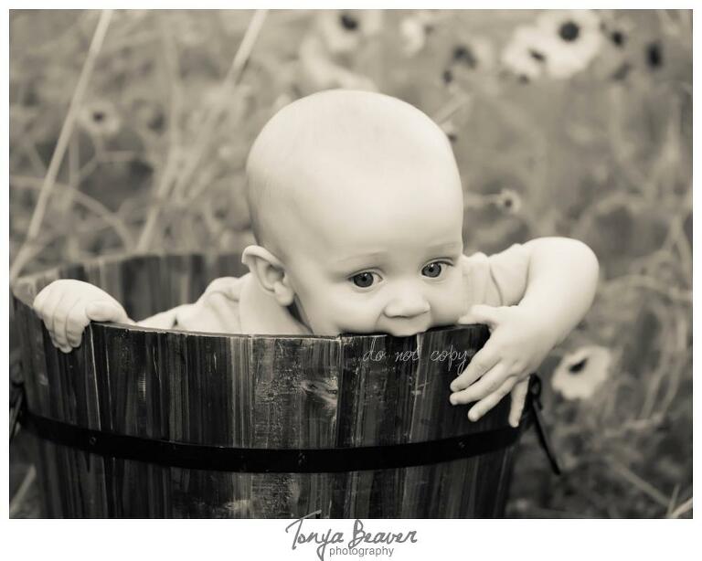 Jacksonville Family Photography; Live Oak Family Photography; Live Oak Flower Fields Family Photos; Flower Fields Family Photos; Live Oak Florida; Live Oak Family Photographer; Live Oak Family Photos; Live Oak Family Pictures; Tonya Beaver Photography; 