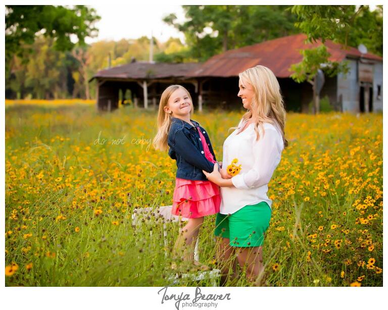 Jacksonville Family Photography; Live Oak Family Photography; Live Oak Flower Fields Family Photos; Flower Fields Family Photos; Live Oak Florida; Live Oak Family Photographer; Live Oak Family Photos; Live Oak Family Pictures; Tonya Beaver Photography; 