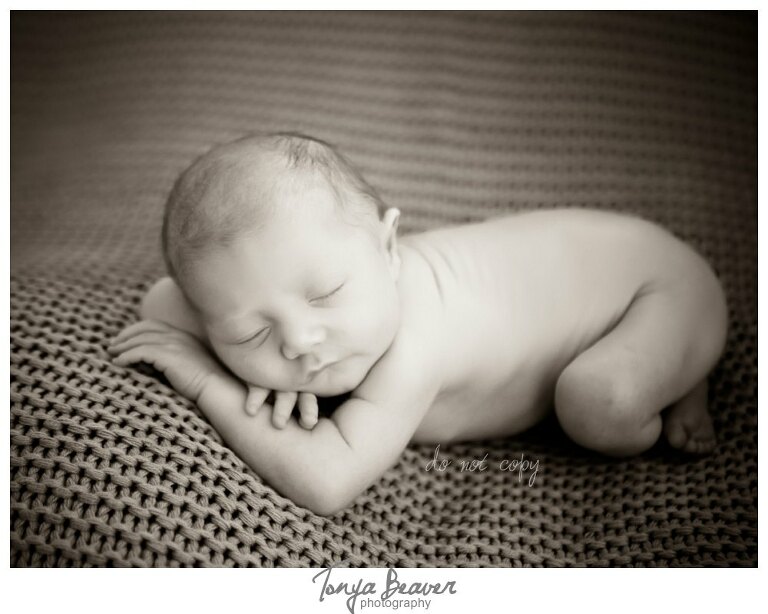 jacksonville newborn photography; jacksonville newborn pictures; firefighter newborn photos; jacksonville beach photographer; tonya beaver photography; 