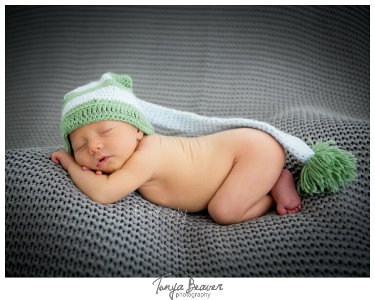 jacksonville newborn photography; jacksonville newborn pictures; firefighter newborn photos; jacksonville beach photographer; tonya beaver photography; 