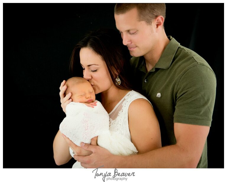 jacksonville newborn photography; jacksonville newborn pictures; firefighter newborn photos; jacksonville beach photographer; tonya beaver photography; 