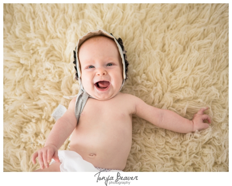 JACKSONVILLE MILESTONE PHOTOGRAPHER; JACKSONVILLE MILESTONE PHOTOGRAPHY; JACKSONVILLE MILESTONE PHOTOS; JACKSONVILLE MILESTONE PICTURES; JACKSONVILLE 4 MONTH PHOTOS; Tonya Beaver Photography, sitter session photos, 