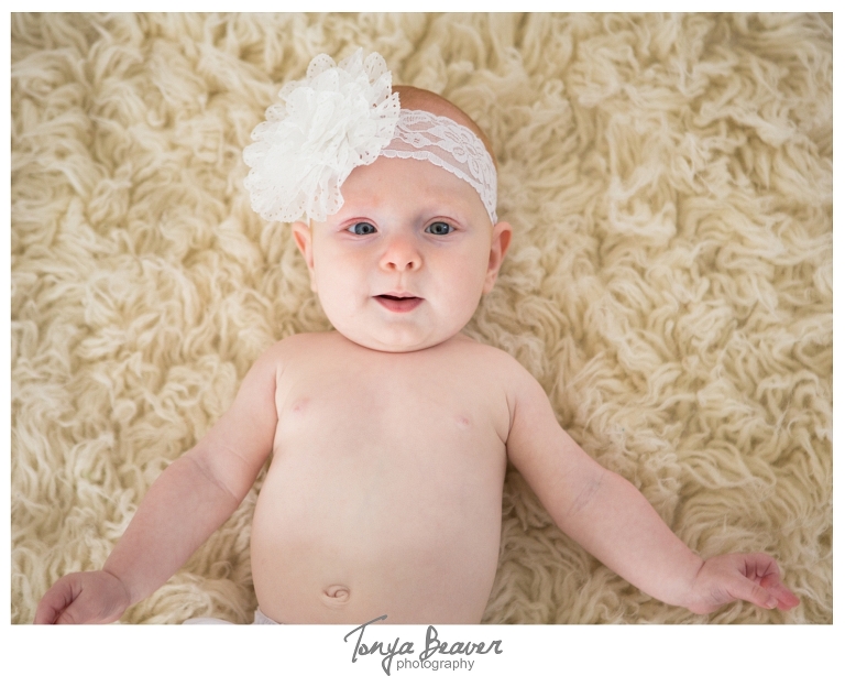 JACKSONVILLE MILESTONE PHOTOGRAPHER; JACKSONVILLE MILESTONE PHOTOGRAPHY; JACKSONVILLE MILESTONE PHOTOS; JACKSONVILLE MILESTONE PICTURES; JACKSONVILLE 4 MONTH PHOTOS; Tonya Beaver Photography, sitter session photos, 