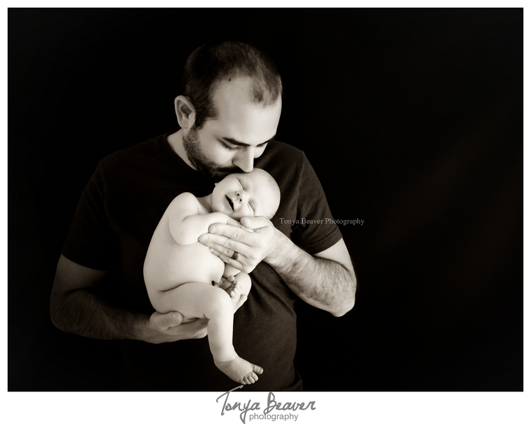 jacksonville newborn photographer; jacksonville newborn photos; jacksonville maternity photo session; jacksonville photography studio; tonya beaver photography; 