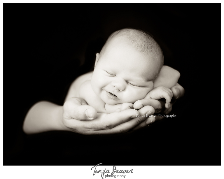 jacksonville newborn photographer; jacksonville photography studio; baby photos; newborn photos; maternity photos; tonya beaver photography; 