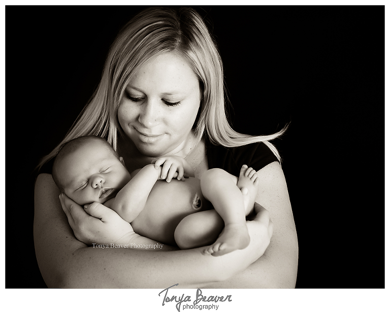 jacksonville newborn photographer; jacksonville photography studio; baby photos; newborn photos; maternity photos; tonya beaver photography; 