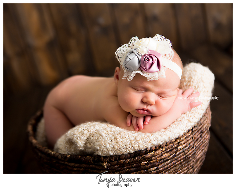 jacksonville newborn photographer; jacksonville photography studio; baby photos; newborn photos; maternity photos; tonya beaver photography; 