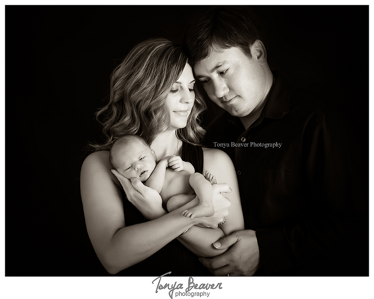 jacksonville newborn photographer; jacksonville photography studio; baby photos; newborn photos; maternity photos; tonya beaver photography;