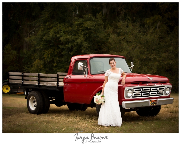 Adele Grage Community Center; Bull Memorial Park; Adele Grage Cultural Center; ATLANTIC BEACH WEDDING PHOTOGRAPHY; ADELE GRAGE CULTURAL CENTER WEDDING PHOTOGRAPHY; ATLANTIC BEACH WEDDING PHOTOS; ADELE GRAGE CULTURAL CENTER WEDDING PHOTOS; ATLANTIC BEACH WEDDING PHOTOGRAPHER; ADELE GRAGE CULTURAL CENTER WEDDING PHOTOGRAPHER; ATLANTIC BEACH WEDDING PICTURES; ADELE GRAGE CULTURAL CENTER WEDDING PICTURES; TONYA BEAVER PHOTOGRAPHY; Gibbs Farm Produce; Gibbs Farm Produce Wedding Photographer; Gibbs Farm Produce Wedding Photography; Gibbs Farm Produce Wedding Photos; Gibbs Farm Produce Wedding Pictures; Gibbs Farm Produce Weddings;