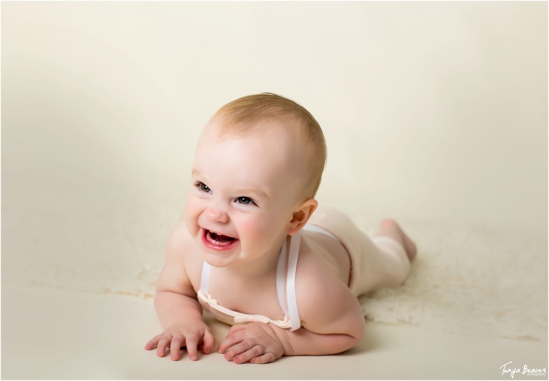 first birthday photoshoot; one year photo shoot; studio cake smash photos; tonya beaver photography046