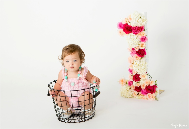 Jacksonville Newborn Photography; Jacksonville Newborn Photographer; Jacksonville Newborn Pictures; Jacksonville Newborn Photos; Tonya Beaver Photography; Flowered number one Photoshoot; first birthday photos; number one flower decoration; 