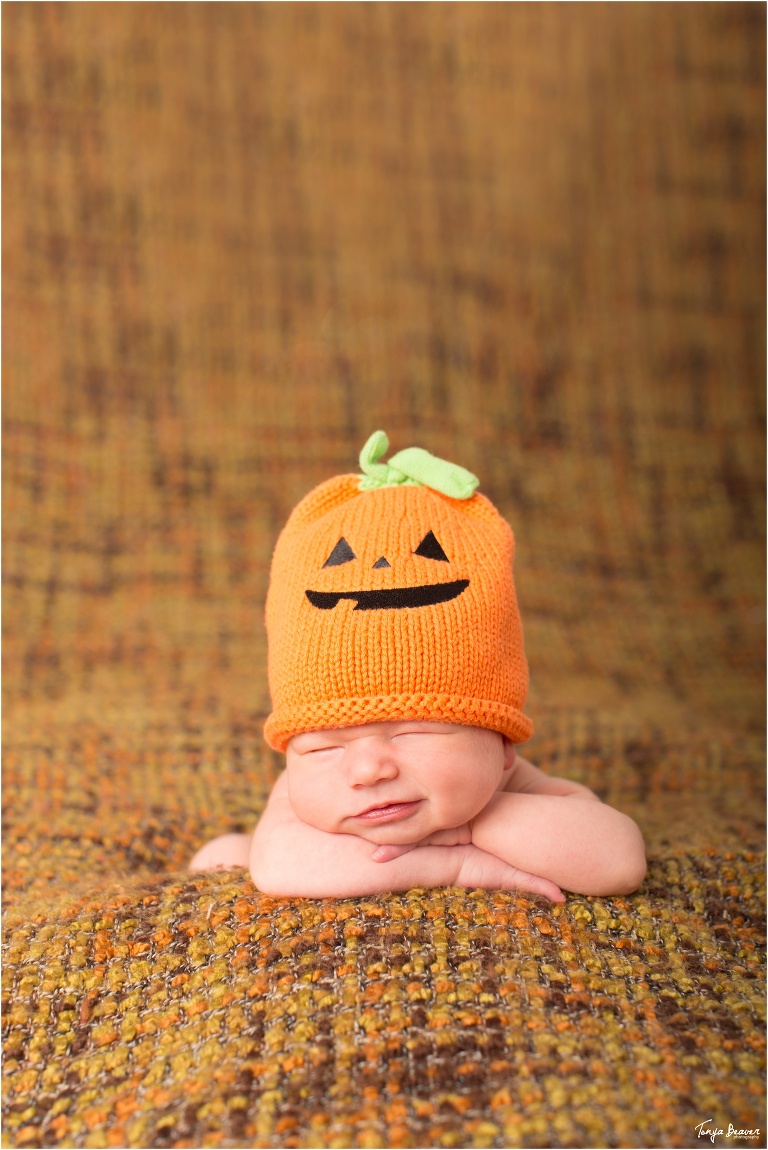 Jacksonville Newborn Photography; Jacksonville Newborn Photographer; Jacksonville Newborn Pictures; Jacksonville Newborn Photos; Tonya Beaver Photography; 