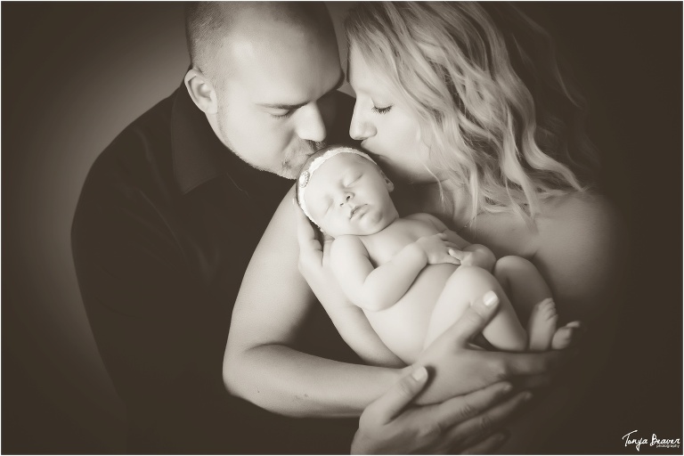 Jacksonville newborn photography; neptune beach newborn photography; jacksonville beach newborn photography; ponte vedra newborn photography; Tonya Beaver Photography; 