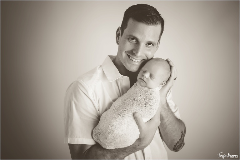 jacksonville newborn photographer; jacksonville newborn photography; jacksonville maternity photography; tonya beaver photography; JACKSONVILLE BEACH NEWBORN PHOTOGRAPHY; JACKSONVILLE BEACH NEWBORN PHOTOGRAPHER; 