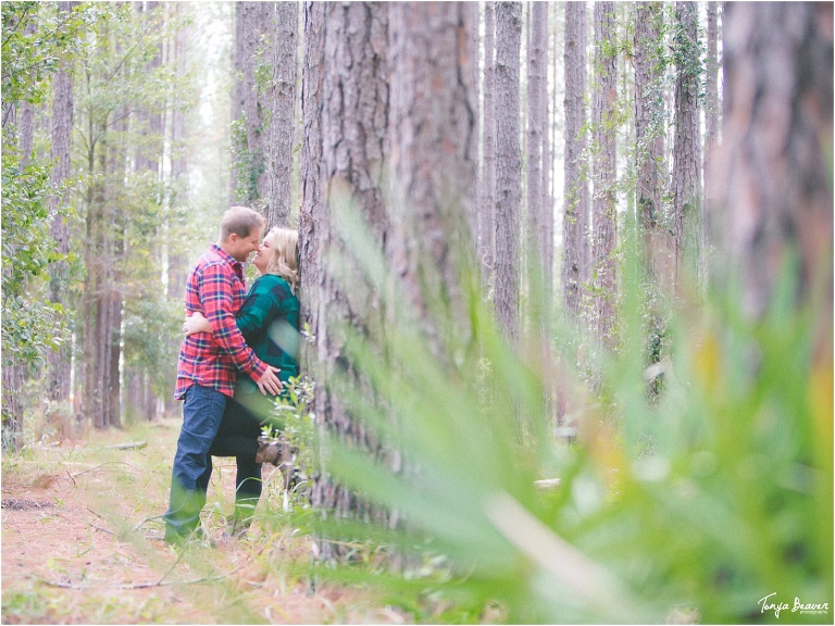 jacksonville-engagement-photos-jacksonville-engagement-photographer-christmas-engagement-photos-tonya-beaver-photography-013