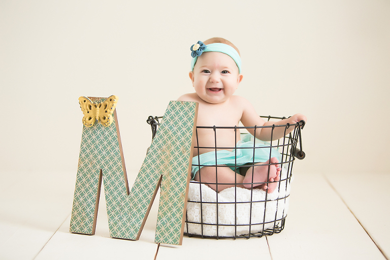 JACKSONVILLE MILESTONE PHOTOGRAPHY; JACKSONVILLE 5 MONTH PHOTOS; JACKSONVILLE MILESTONE PHOTOGRAPHER; JACKSONVILLE MILESTONE PHOTOS; JACKSONVILLE MILESTONE PICTURES; TONYA BEAVER PHOTOGRAPHY; 
