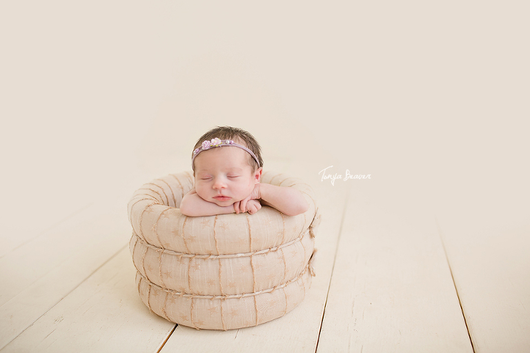 JACKSONVILLE BEACH NEWBORN PHOTOS; JACKSONVILLE BEACH NEWBORN PHOTOGRAPHY; JACKSONVILLE BEACH NEWBORN PHOTOGRAPHER; JACKSONVILLE BEACH NEWBORN PICTURES; TONYA BEAVER PHOTOGRAPHY; 