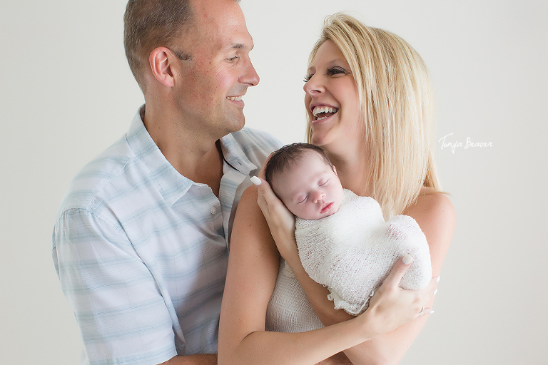 JACKSONVILLE BEACH NEWBORN PHOTOS; JACKSONVILLE BEACH NEWBORN PHOTOGRAPHY; JACKSONVILLE BEACH NEWBORN PHOTOGRAPHER; JACKSONVILLE BEACH NEWBORN PICTURES; TONYA BEAVER PHOTOGRAPHY; 