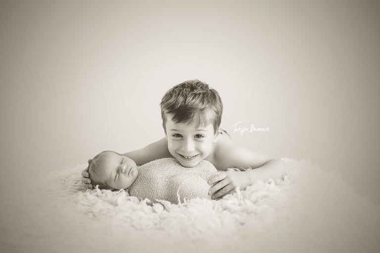 JACKSONVILLE BEACH NEWBORN PHOTOS; JACKSONVILLE BEACH NEWBORN PHOTOGRAPHY; JACKSONVILLE BEACH NEWBORN PICTURES; JACKSONVILLE BEACH NEWBORN PHOTOGRAPHER; TONYA BEAVER PHOTOGRAPHY; 