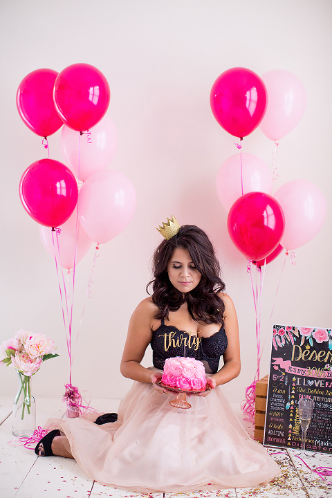 ADULT CAKE SMASH PHOTOS BY TONYA BEAVER PHOTOGRAPHY; BIRTHDAY PHOTOS BY TONYA BEAVER PHOTOGRAPHY; 30TH CAKE SMASH PHOTOS BY TONYA BEAVER PHOTOGRAPHY;