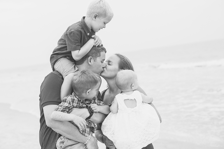 JACKSONVILLE FAMILY PHOTOGRAPHY; PONTE VEDRA BEACH FAMILY PHOTOS; TONYA BEAVER PHOTOGRAPHY;