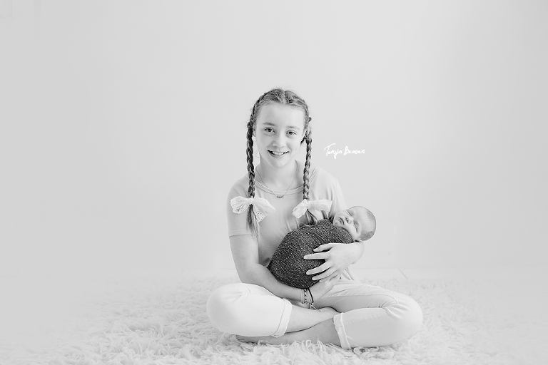 JACKSONVILLE BEACH NEWBORN PHOTOGRAPHY; JACKSONVILLE BEACH NEWBORN PHOTOGRAPHER; JACKSONVILLE BEACH NEWBORN PHOTOS; JACKSONVILLE BEACH NEWBORN PICTURES; TONYA BEAVER PHOTOGRAPHY; 