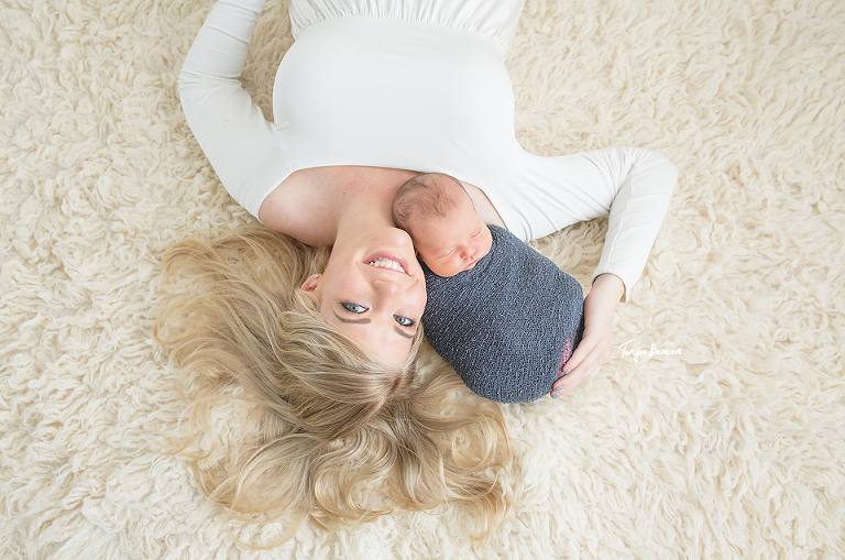 JACKSONVILLE BEACH NEWBORN PHOTOGRAPHY; JACKSONVILLE BEACH NEWBORN PHOTOGRAPHER; JACKSONVILLE BEACH NEWBORN PHOTOS; JACKSONVILLE BEACH NEWBORN PICTURES; TONYA BEAVER PHOTOGRAPHY; 