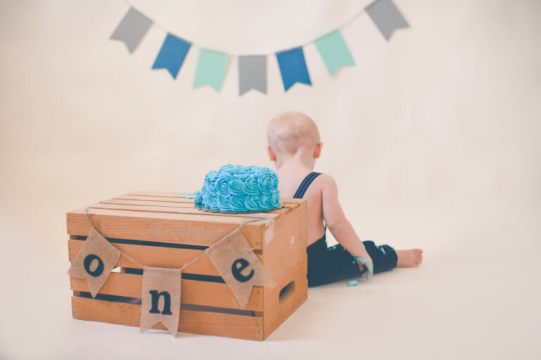 JACKSONVILLE CAKE SMASH PHOTOS; JACKSONVILLE CAKE SMASH PHOTOGRAPHY; JACKSONVILLE CAKE SMASH PHOTOGRAPHER; JACKSONVILLE CAKE SMASH PICTURES; TONYA BEAVER PHOTOGRAPHY; 