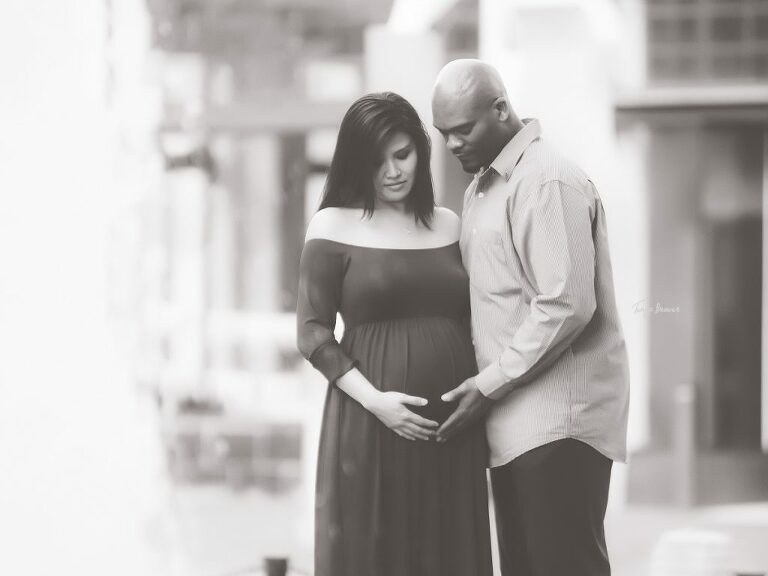 Downtown Jacksonville Maternity Photography; DOWNTOWN JACKSONVILLE MATERNITY PHOTOS; DOWNTOWN JACKSONVILLE MATERNITY PHOTOGRAPHER; DOWNTOWN JACKSONVILLE MATERNITY PICTURES; DOWNTOWN JACKSONVILLE MATERNITY SESSION; DOWNTOWN MATERNITY PHOTOS; DOWNTOWN MATERNITY PICTURES; DOWNTOWN MATERNITY PHOTOGRAPHY; DOWNTOWN MATERNITY PHOTOGRAPHER; DOWNTOWN MATERNITY PHOTOSHOOT; JACKSONVILLE MATERNITY PHOTOGRAPHY; JACKSONVILLE MATERNITY PHOTOGRAPHER; JACKSONVILLE MATERNITY PHOTOS; JACKSONVILLE MATERNITY PICTURES; JACKSONVILLE MATERNITY PHOTOSHOOT; Tonya Beaver Photography; jacksonville photographers; photographer jacksonville fl; photographers in jacksonville fl; 