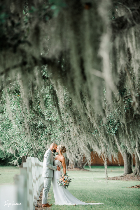 Plantation Oaks Farms Wedding Photography by Tonya Beaver Photography