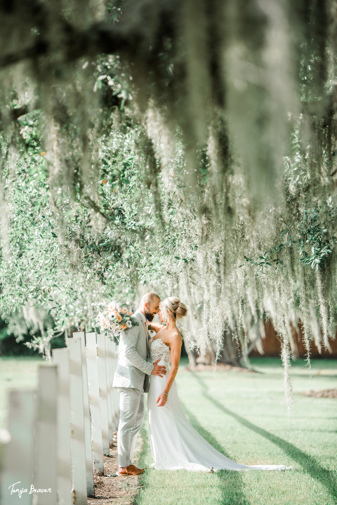 Plantation Oaks Farms Wedding Photography by Tonya Beaver Photography