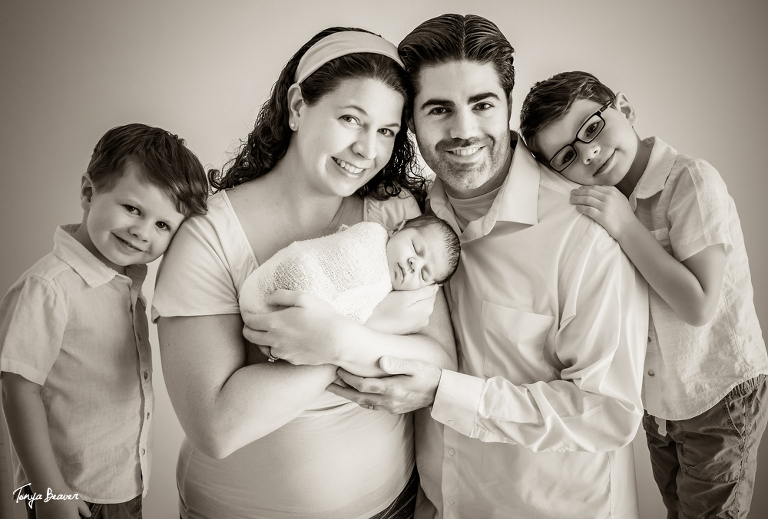 JACKSONVILLE NEWBORN PHOTOS; JACKSONVILLE NEWBORN PHOTOGRAPHY; JACKSONVILLE NEWBORN PHOTOGRAPHER; JACKSONVILLE NEWBORN PICTURES; TONYA BEAVER PHOTOGRAPHY; BIG BROTHERS PHOTOSHOOT; 
