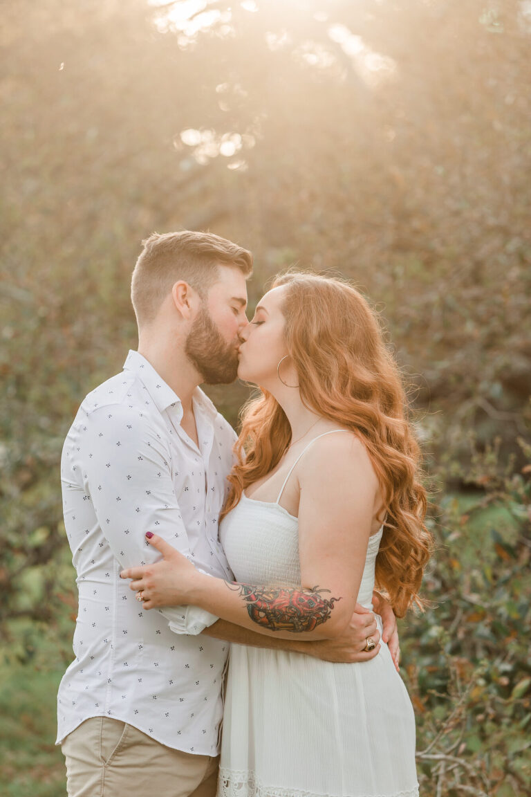 TREATY OAK ENGAGEMENT PHOTOGRAPHY, ALLIE + TRAE