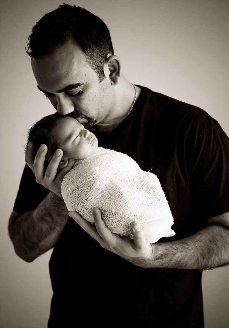 JACKSONVILLE NEWBORN PHOTOGRAPHY; JACKSONVILLE NEWBORN PHOTOGRAPHER; JACKSONVILLE NEWBORN PHOTOS; JACKSONVILLE NEWBORN PICTURES; TONYA BEAVER PHOTOGRAPHY;