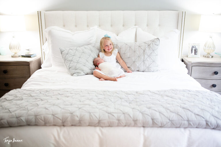 JACKSONVILLE LIFESTYLE NEWBORN PHOTOGRAPHY; JACKSONVILLE LIFESTYLE NEWBORN PHOTOGRAPHER; JACKSONVILLE LIFESTYLE NEWBORN PHOTOS; JACKSONVILLE LIFESTYLE NEWBORN PICTURES; TONYA BEAVER PHOTOGRAPHY;