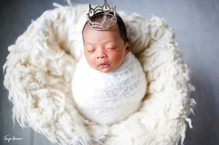 GAINESVILLE LIFESTYLE NEWBORN PHOTOGRAPHER; JACKSONVILLE LIFESTYLE NEWBORN PHOTOGRAPHER; GAINESVILLE LIFESTYLE NEWBORN PHOTOGRAPHY; GAINESVILLE LIFESTYLE NEWBORN PHOTOS; GAINESVILLE LIFESTYLE NEWBORN PICTURES; JACKSONVILLE LIFESTYLE NEWBORN PHOTOGRAPHY; JACKSONVILLE LIFESTYLE NEWBORN PHOTOS; JACKSONVILLE LIFESTYLE NEWBORN PICTURES; TONYA BEAVER PHOTOGRAPHY; 