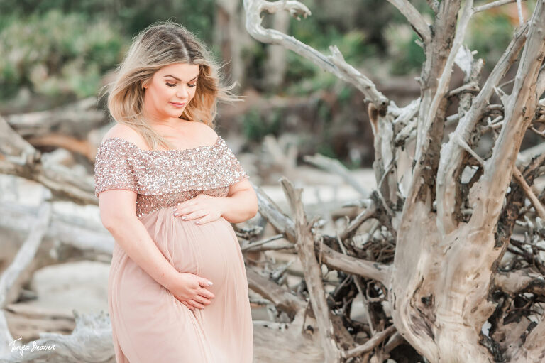 LITTLE TALBOT ISLAND MATERNITY PHOTOGRAPHY; LITTLE TALBOT ISLAND MATERNITY PHOTOGRAPHER; LITTLE TALBOT ISLAND MATERNITY PHOTOS; LITTLE TALBOT ISLAND MATERNITY PICTURES; DRIFTWOOD BEACH MATERNITY PHOTOS; DRIFTWOOD BEACH MATERNITY PICTURES; DRIFTWOOD BEACH MATERNITY PHOTOGRAPHER; DRIFTWOOD BEACH MATERNITY PHOTOGRAPHY; Jacksonville Maternity Photography; Jacksonville Maternity Photographer; Jacksonville Maternity Photos; Jacksonville Maternity Pictures; Tonya Beaver Photography; jacksonville photographers; photographer jacksonville fl;