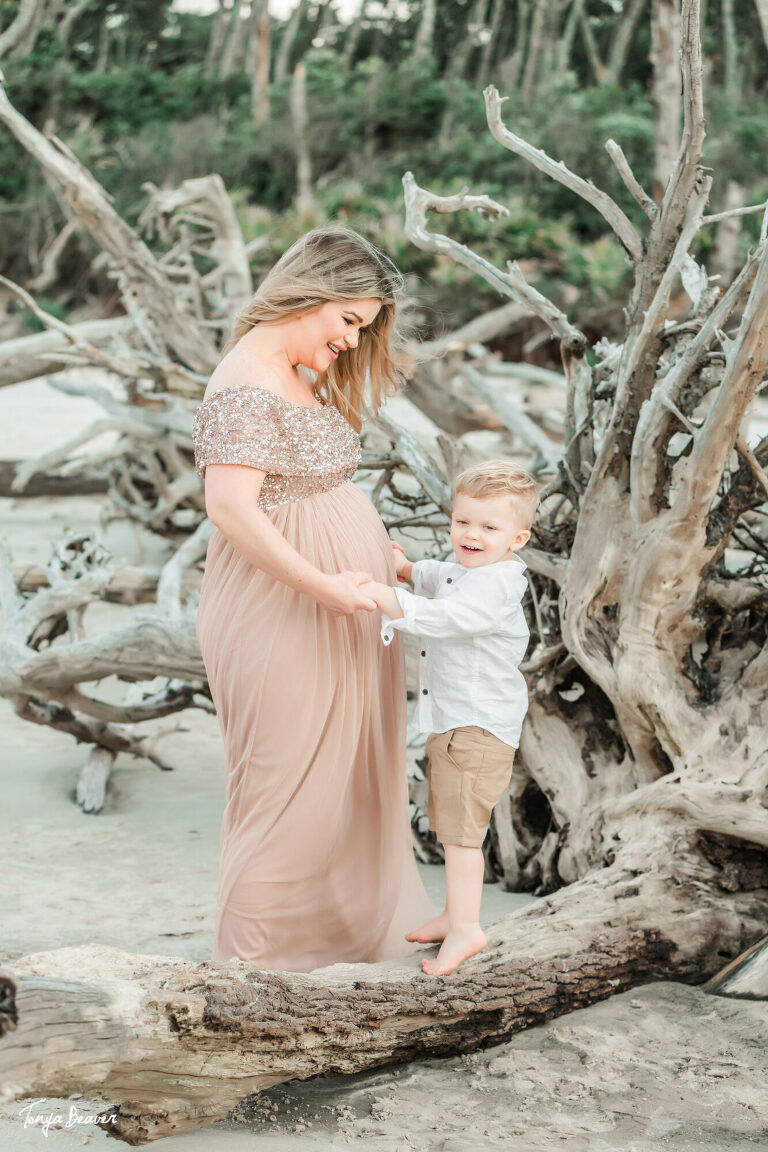 LITTLE TALBOT ISLAND MATERNITY PHOTOGRAPHY; LITTLE TALBOT ISLAND MATERNITY PHOTOGRAPHER; LITTLE TALBOT ISLAND MATERNITY PHOTOS; LITTLE TALBOT ISLAND MATERNITY PICTURES; DRIFTWOOD BEACH MATERNITY PHOTOS; DRIFTWOOD BEACH MATERNITY PICTURES; DRIFTWOOD BEACH MATERNITY PHOTOGRAPHER; DRIFTWOOD BEACH MATERNITY PHOTOGRAPHY; Jacksonville Maternity Photography; Jacksonville Maternity Photographer; Jacksonville Maternity Photos; Jacksonville Maternity Pictures; Tonya Beaver Photography; jacksonville photographers; photographer jacksonville fl;